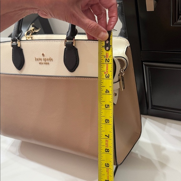 Kate Spade Black and Cream Shoulder Bag with Tan Accents - Picture 11 of 12